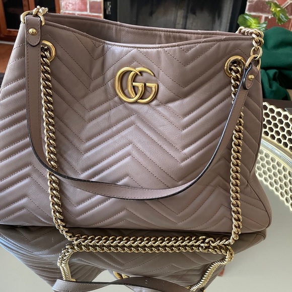 Gucci Marmont Matelasse Leather Tote - Picture 3 of 13
